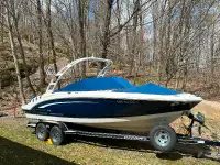 2014 Chaparral 226 ssi Deluxe bow rider