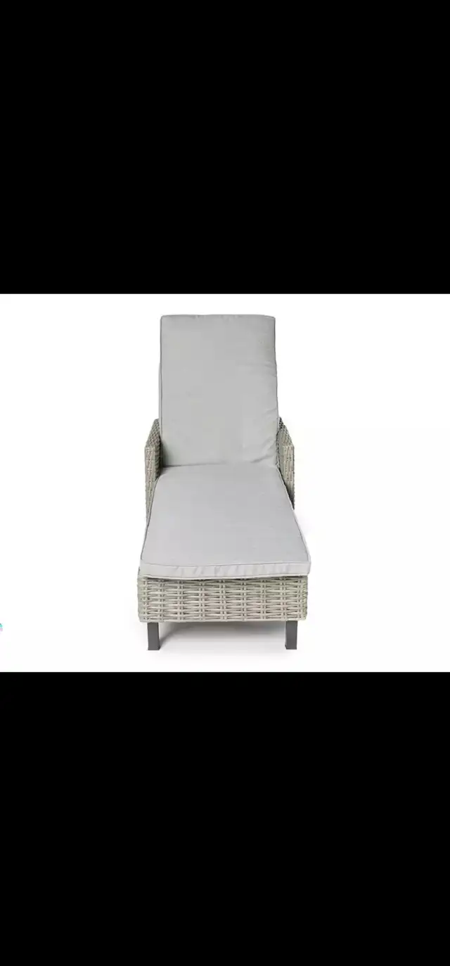 New Patio Wicker pool lounger with cushions in Patio & Garden Furniture in Markham / York Region - Image 3