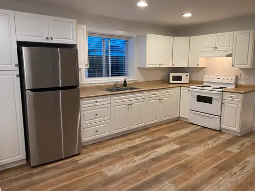 Spacious 1 Bedroom Basement Suite for Rent Monthly Rent: $1800 including utilities Available: Sept 1...