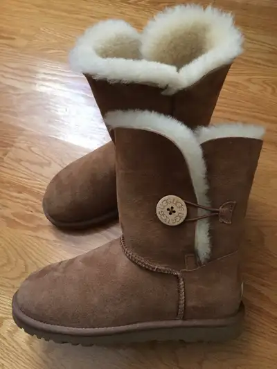Brand new authentic UGG Bailey boots, View more