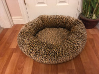 NEW LEOPARD DOG BED