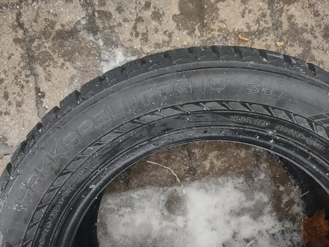 4 pneus hiver Nokian Hakkapeliitta10 225-60R17 comme neuf in Other in Laval / North Shore - Image 7