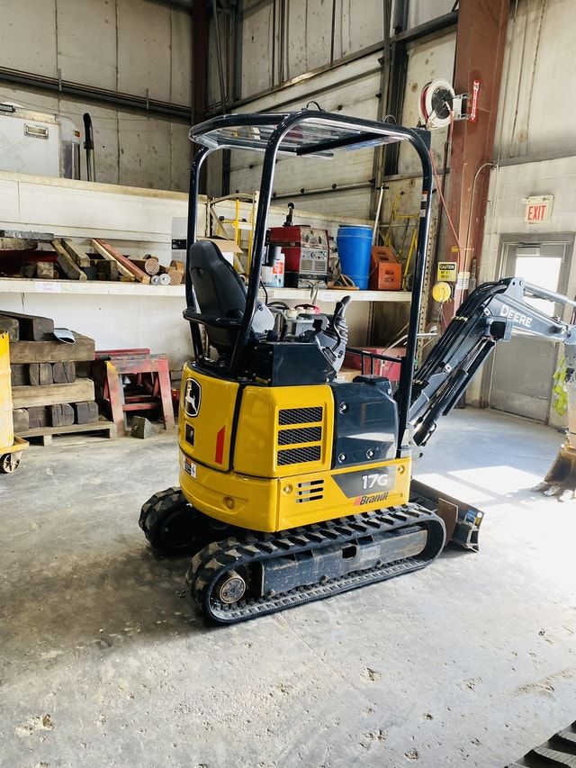 John Deere 17G Compact Excavator Heavy Equipment Windsor Region