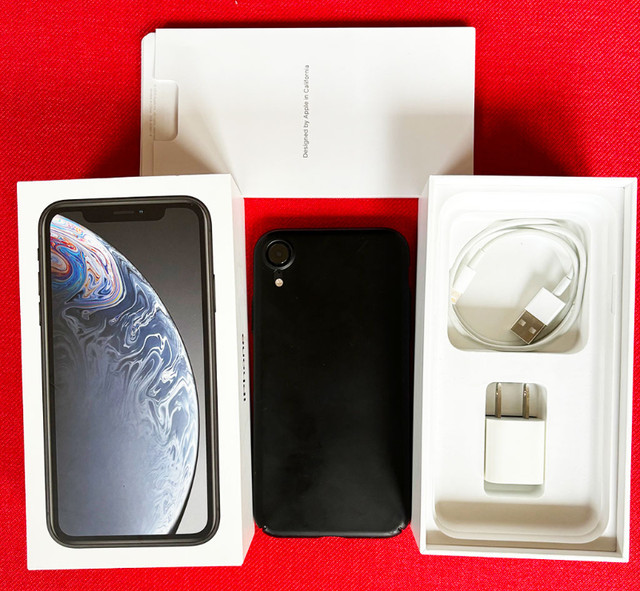 iPhone XR - 64GB Color: Black - Unlocked, A+ Condition in Cell Phones in City of Toronto - Image 3