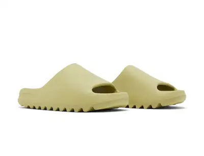 Adidas Yeezy Slides 'Resin', View more