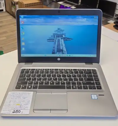 Ordinateur portable HP de 14 pouces Processeur : Intel i5-6200U @ 2,3 Ghz Carte vidéo : Intel HD 520...