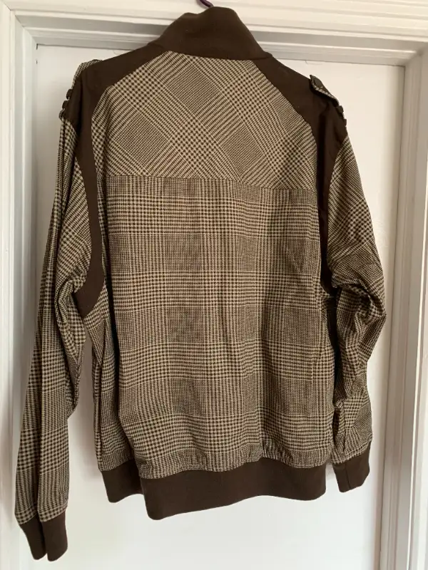 Premium bomber jacket in Men's in City of Montréal - Image 3