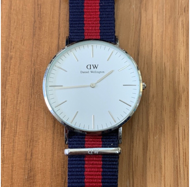 Daniel Wellington dans Bijoux et montres  à Ville de Montréal - Image 3