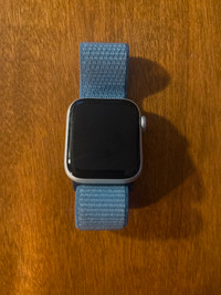 Apple Watch SE- Great Used Condition.