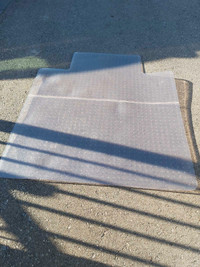 Vinyl floor mat