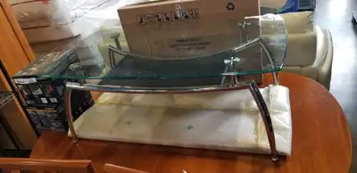 COFFEE TABLE - GLASS AND CHROME + SHELF -, View more