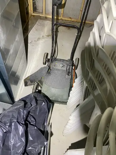 3.5HP Black & Decker Electric Lawnmower Been stored in the basement past few years. Works perfect.