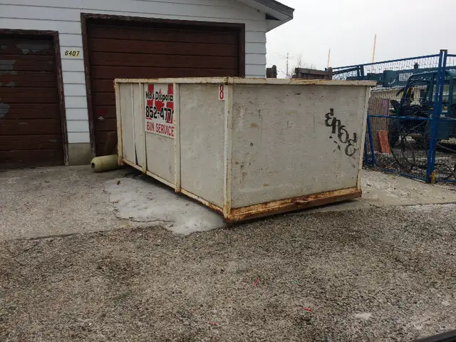 Calgary Junk&Waste removal made easy 403852477162863252369923122