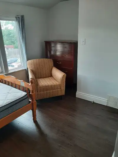 Private room for rent