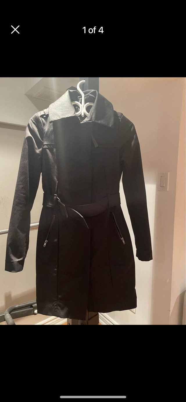 Mackage coat  dans Femmes - Hauts et vêtements d'extérieur  à Ville de Montréal - Image 3
