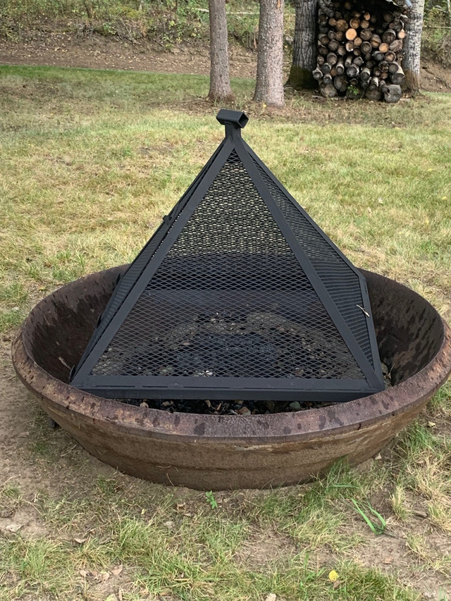 Custom fire pit lids in Outdoor Décor in Fort St. John