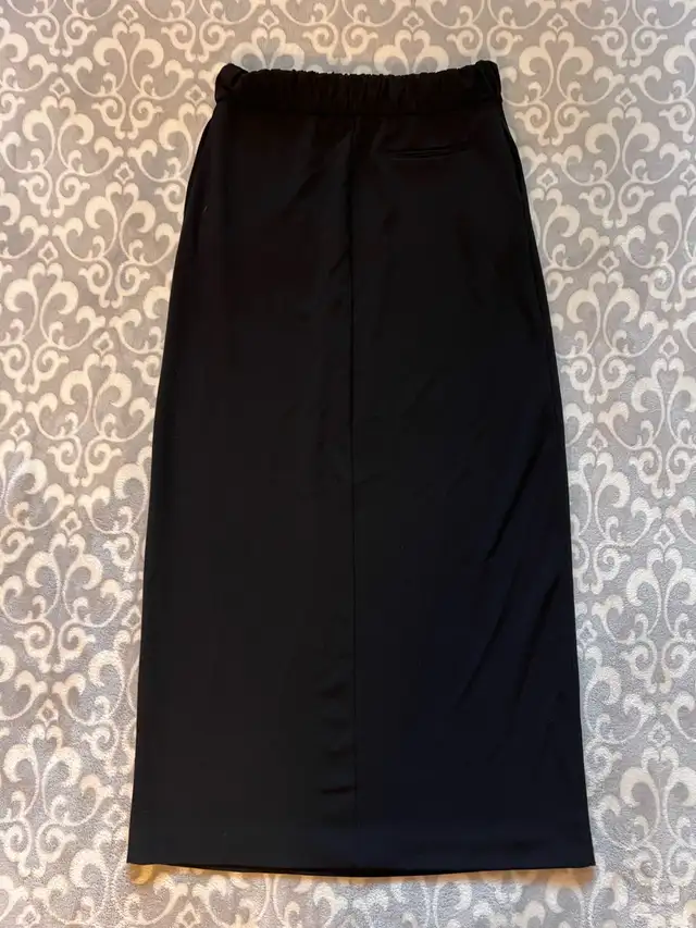 Zara Black Drawstring Pencil Skirt in Women's - Bottoms in Oshawa / Durham Region - Image 6