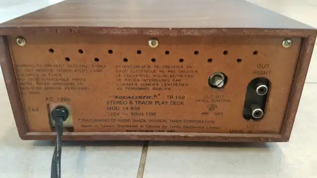8 track player, blank tapes, cassette adaptors in Stereo Systems & Home Theatre in Sudbury - Image 3