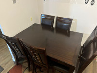 Dining set with 6 chairs (Almost new)