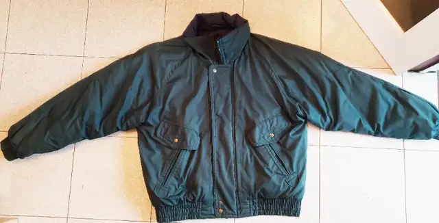 MEN'S DOWN  WINTER JACKET - L/ VESTE D’HIVER POUR HOMMES  G in Men's in Laval / North Shore - Image 9