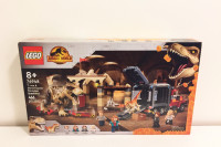 LEGO / JURASSIC WORLD / ATROCIRAPTOR BREAKOUT / (BNIB & SEALED)