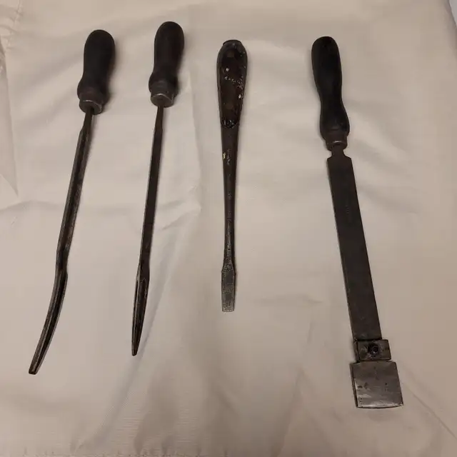 SET OF VINTAGE AUTOMOTIVE TOOLS - VERY EARLY in Arts & Collectibles in Bedford - Image 2
