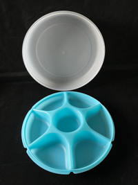 Tupperware Blue Divided Vegetable, Fruit, Chip Serving Tray 1665