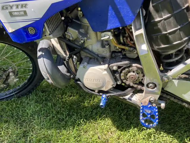 2017 Yamaha YZ250 in Dirt Bikes & Motocross in London - Image 5