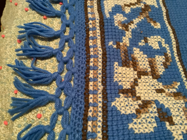 Vintage Hand Crochet and Cross Stitch Fringed Blanket/Throw  in Bedding in Belleville - Image 3