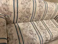 Sofa lit bonne condition