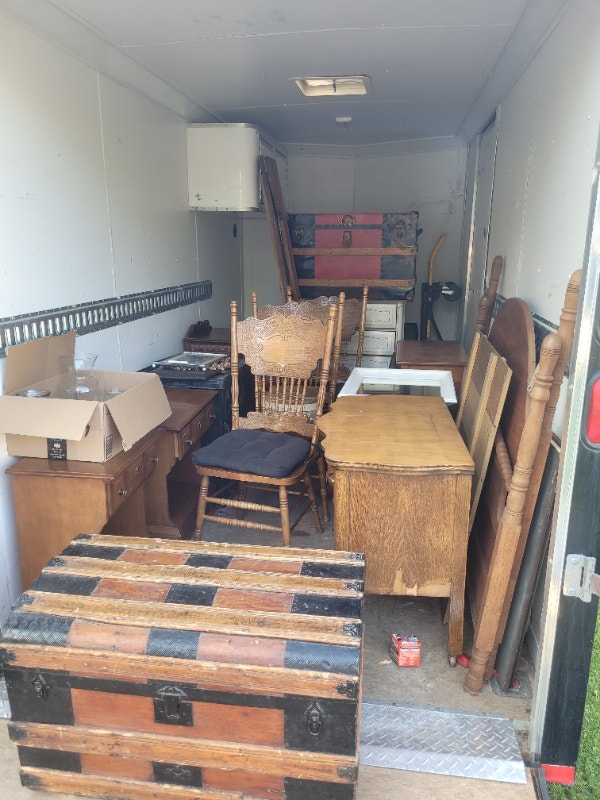 Giant Barn and Yard sale Garage Sales Windsor Region Kijiji