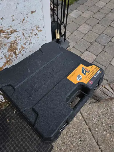 Bostich cordless/ gas framing nailer. Comes with what's seen in pictures, I may also have some 3½" n...