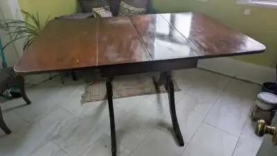 Duncan  Phyfe Walnut Dining Table, View more