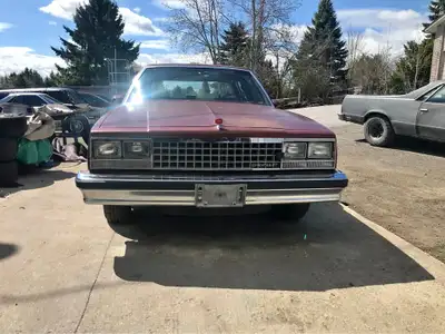 1982 Chevy Malibu Original paint￼ 267 V8 Air tilt Mint interior needs Head liner Solid car Nice door...