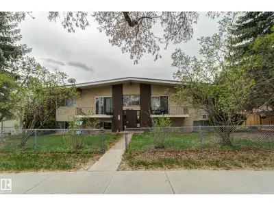 Newly renovated unit on a quiet cul-de-sac in a 4-unit building located in Mill Creek (Ravine North)...