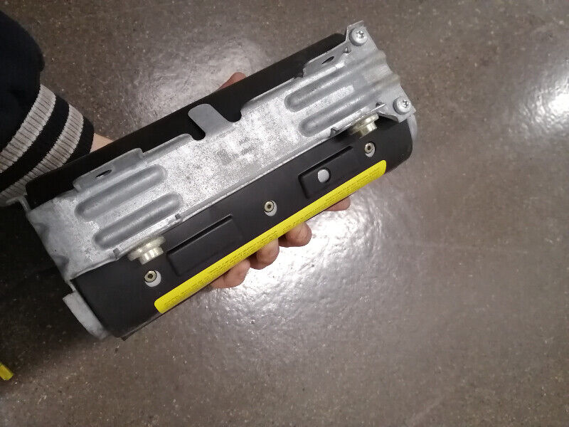 BMW E36 Sedan late model 1998+ passenger airbag/door panel bag Auto