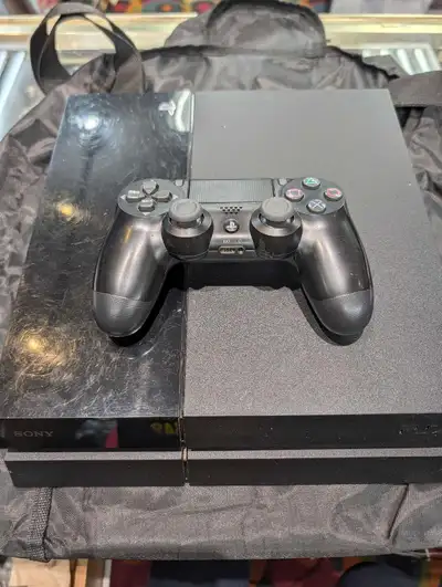 Working condition. Includes 1 controller and cords