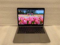 16GB 2016 MacBook Pro Touch Bar i7 16G 512G 13” 
