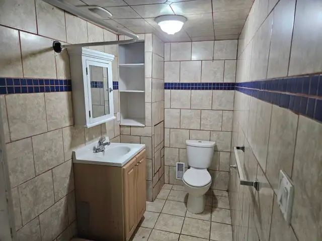 ALL INCLUSIVE QUIET 2 BED APT.  IDEAL FOR COUPLE OR PROFESSIONAL