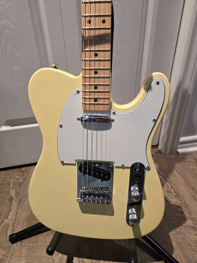 Telecaster style guitar like new in Guitars in Ottawa - Image 6