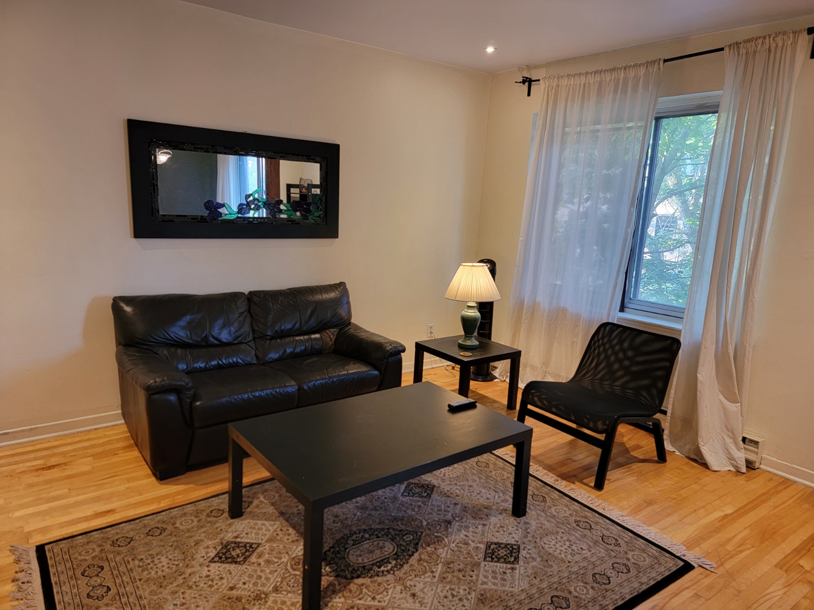 Beautiful,  fully furnished,  2 bedroom apt. In Plateau. — photo 1