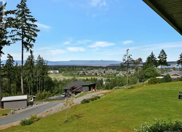 House for rent (upstairs) in Long Term Rentals in Nanaimo - Image 3