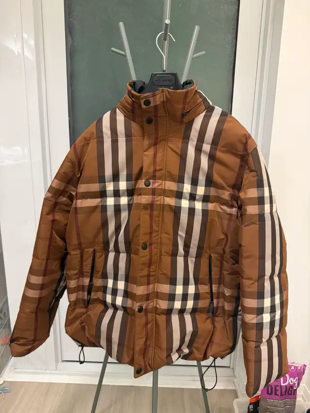 Burberry Winter Reversible jacket Size XL