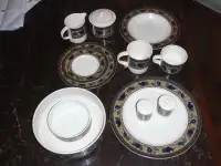 Mikasa Arabella Dinnerware set