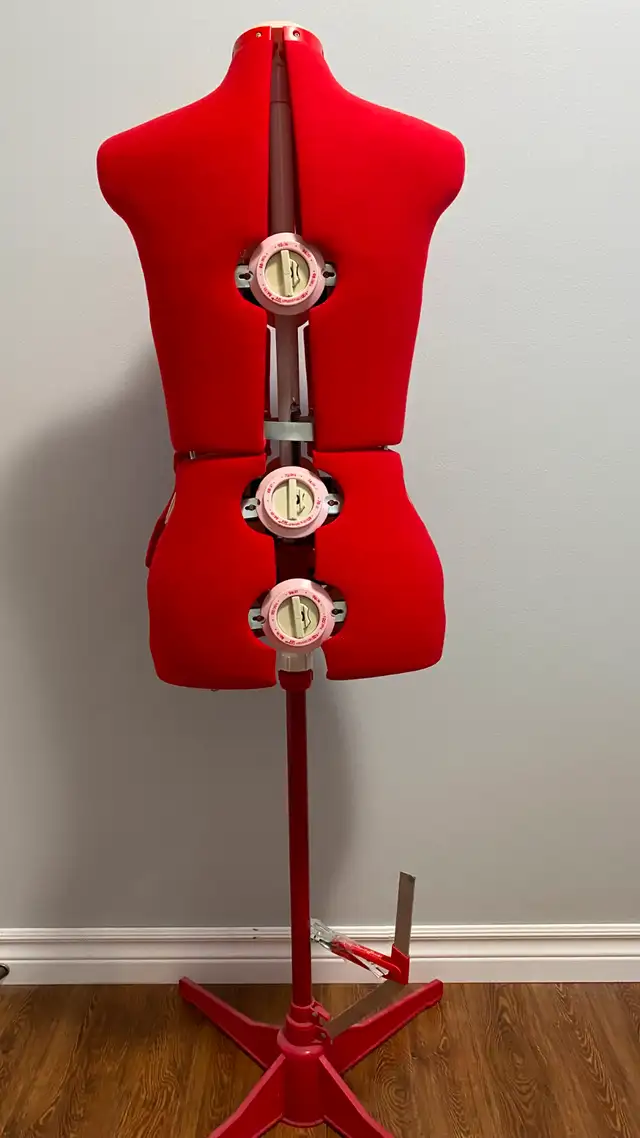 singer dress form in Hobbies & Crafts in Bathurst - Image 5