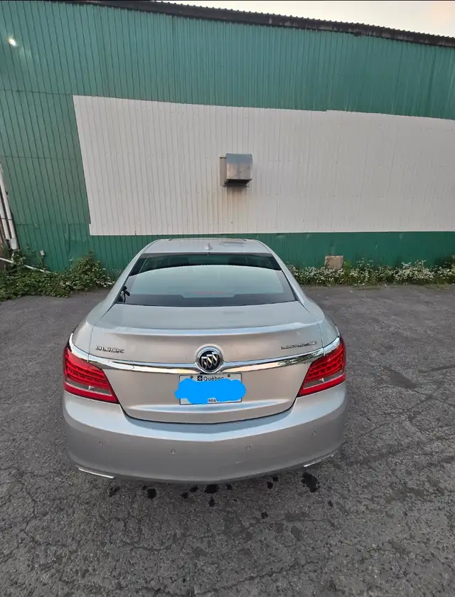 BUICK LACROSSE 2016 PREMIUM I FWD in Cars & Trucks in City of Montréal - Image 6