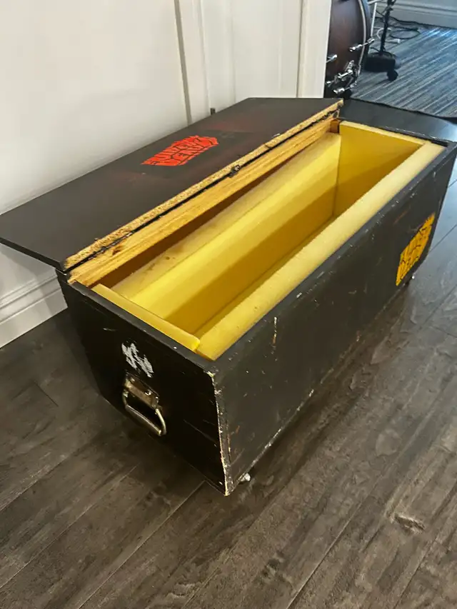 DIY Marshall Roadcase in Amps & Pedals in Hamilton - Image 3