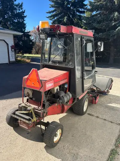 Toro D328 Enclosed Cab Sweeper Diesel Fuel, View more