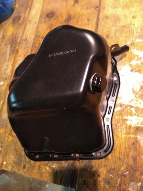 Subaru Legacy Outback 2.5GT XT oil pan in Engine & Engine Parts in Ottawa - Image 2