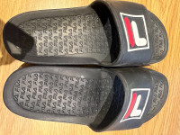 Sandales pour homme de marque Fila taille 7.5